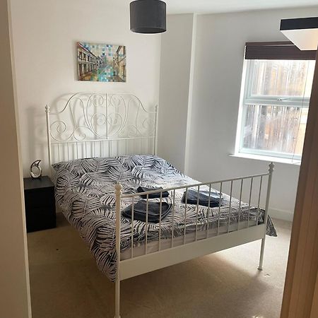 Entire Town Centre 2 Bedroom Apartment Very Close To Beach Bournemouth Buitenkant foto