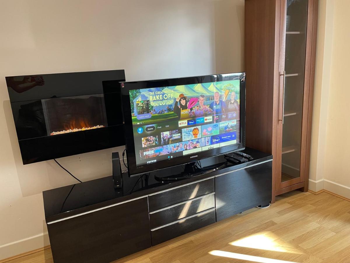 Entire Town Centre 2 Bedroom Apartment Very Close To Beach Bournemouth Buitenkant foto