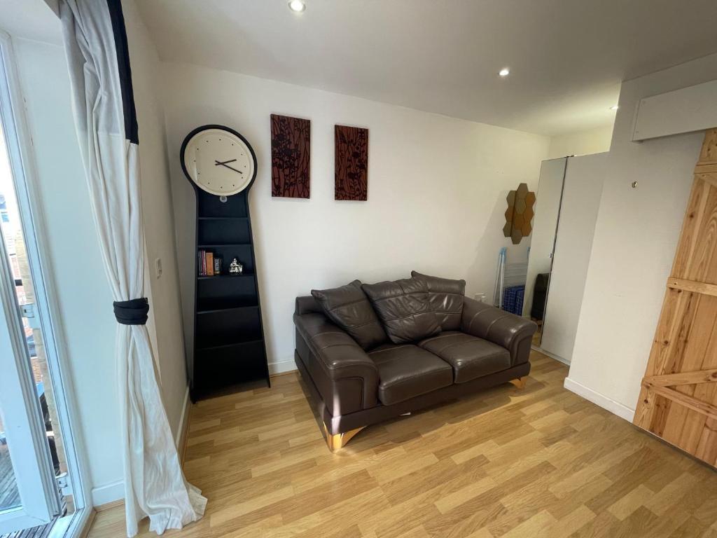 Entire Town Centre 2 Bedroom Apartment Very Close To Beach Bournemouth Buitenkant foto